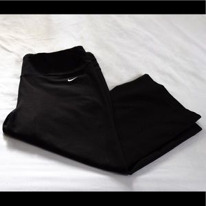 Nike Cropped Athletic Leggings